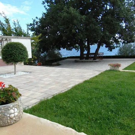 Ana Casa de hóspedes 3*