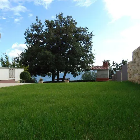 Casa de hóspedes Ana